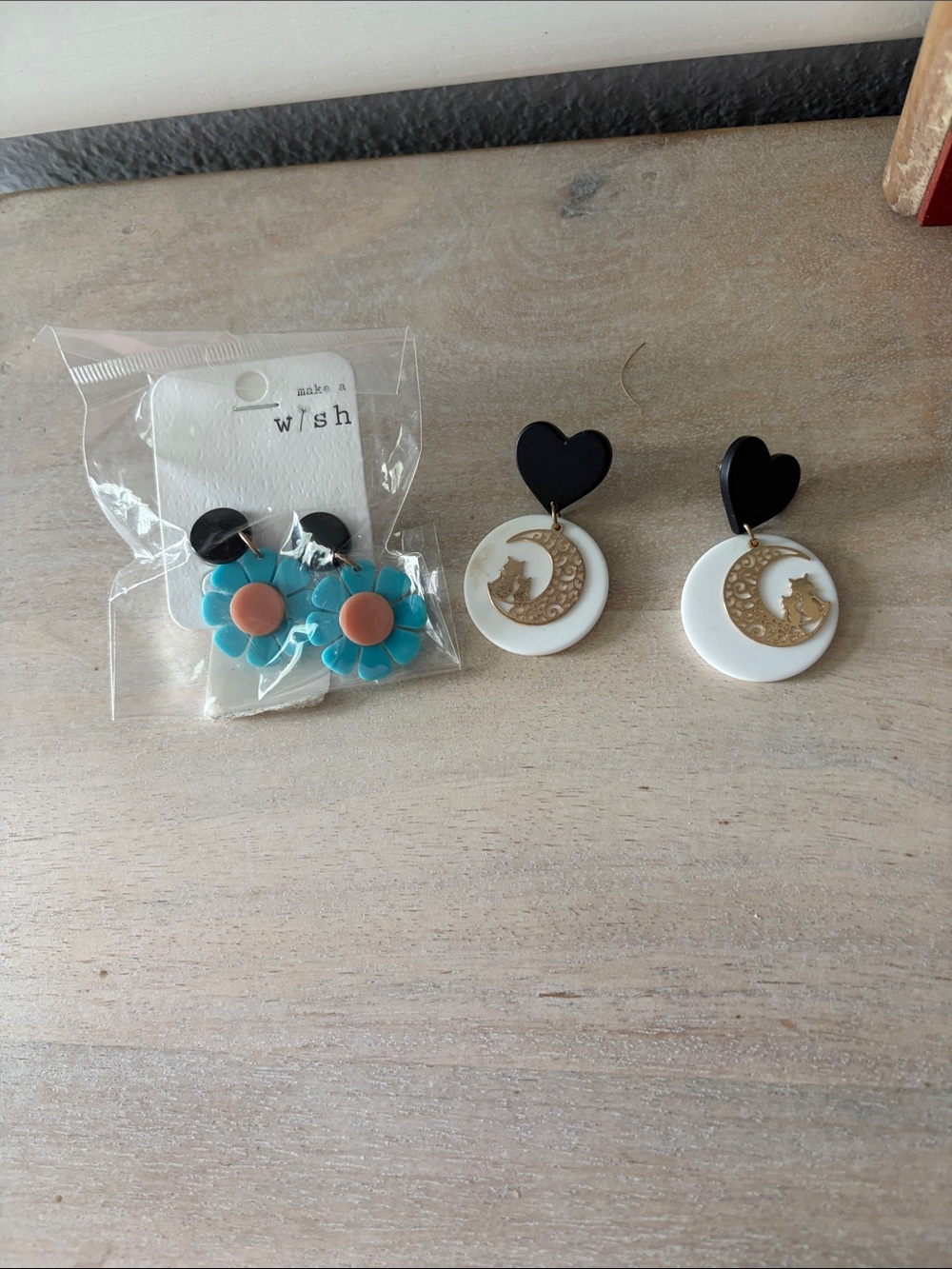 Make a Wish Turquoise Flower Studs & Black Heart Moon Drop Earrings Set